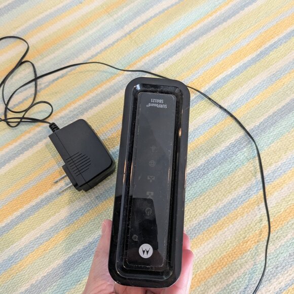 Motorola SURFboard SB6121 Modem - Picture 7 of 7